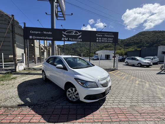 CHEVROLET ONIX 1.4 MPFI LT 8V FLEX 4P MANUAL